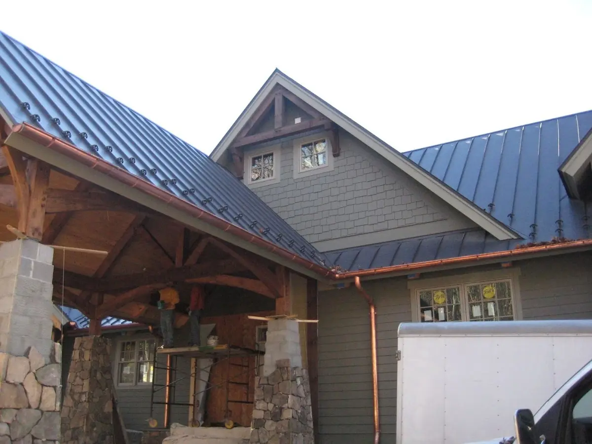 Craftsman Roofing team delivering quality roofing work in Habor Bluffs